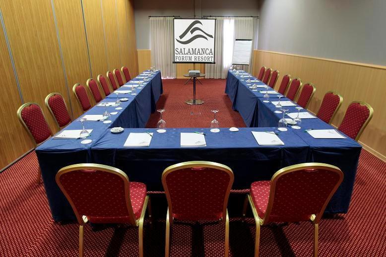 Hotel Dona Brigida - Salamanca Forum Villamayor (Salamanca)